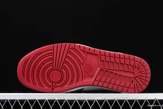 One Kick 555088-062 Jordan Bloodline 1 High Air OG 0805